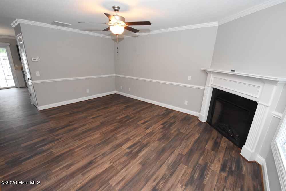 124 Chandler Drive B, Greenville, NC 27834 — photo 2