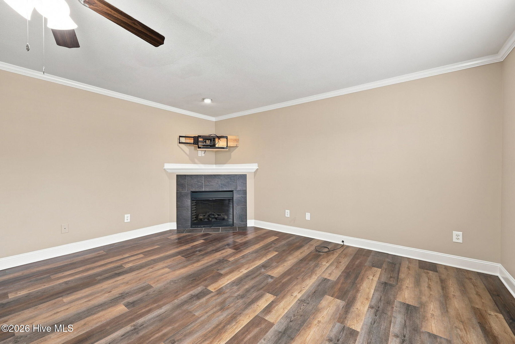 205 South Pointe Drive B, Winterville, NC 28590 — photo 5
