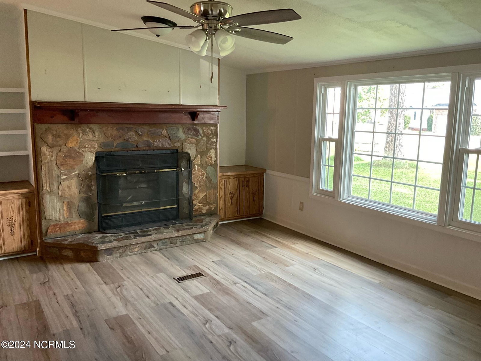 302 Laurie Ellis Road, Winterville, NC 28590 — photo 2