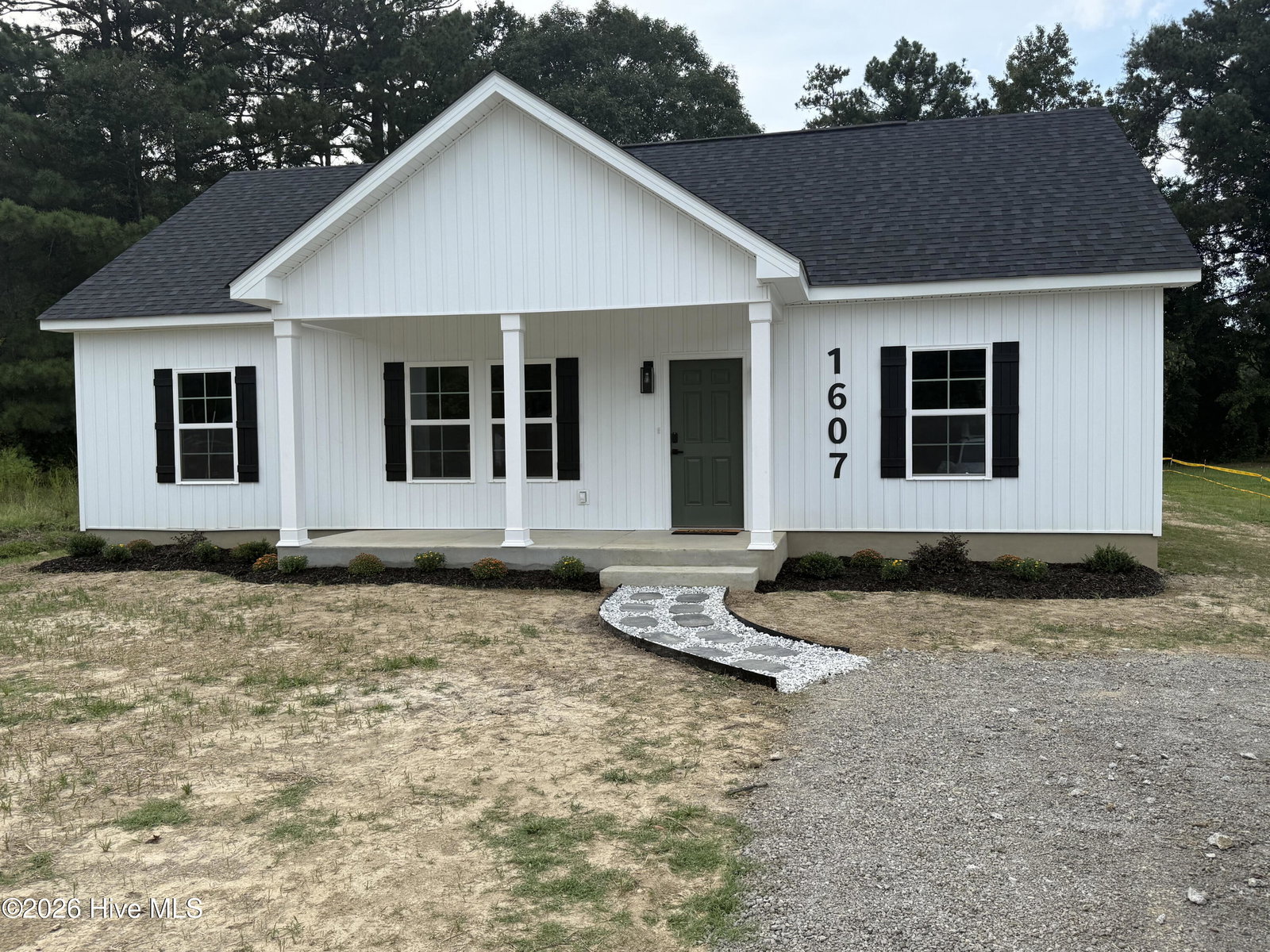 1607 N Dr Martin Luther King Jr Drive, Ahoskie, NC 27910 — photo 2