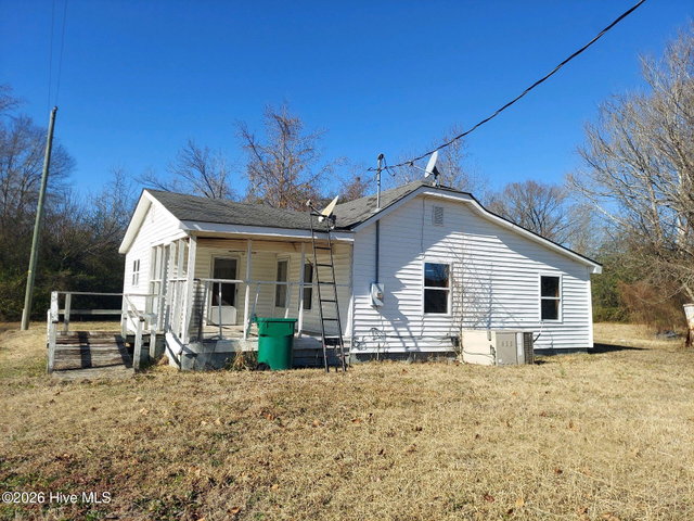 1132 4th Street, Oak City, NC 27857
