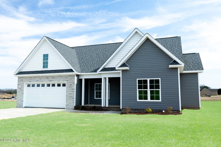 2753 Whitaker Glen Drive, Farmville, NC 27828 — photo 3