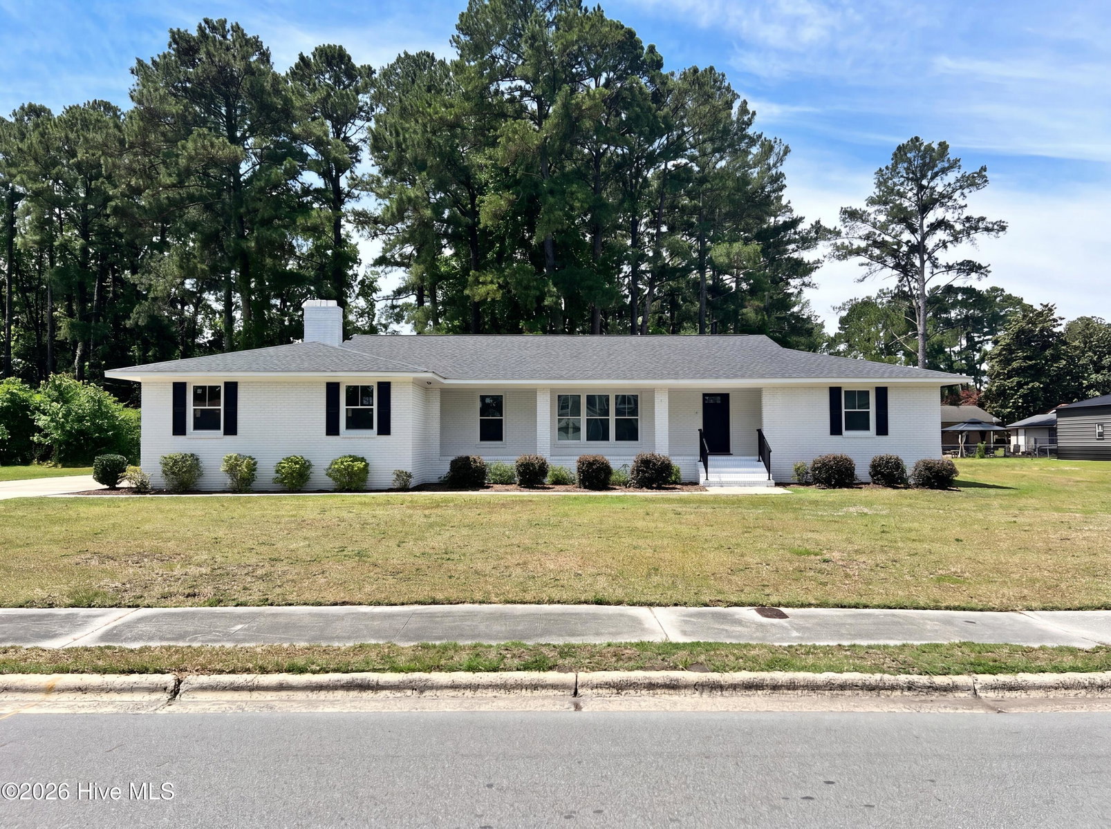 513 Greenfield Boulevard, Greenville, NC 27834 — photo 2