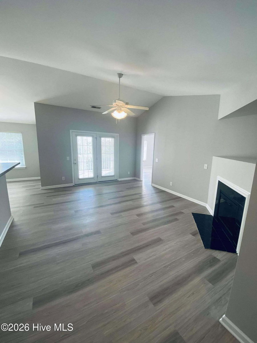 2412 King Richard Court F, Greenville, NC 27858 — photo 3