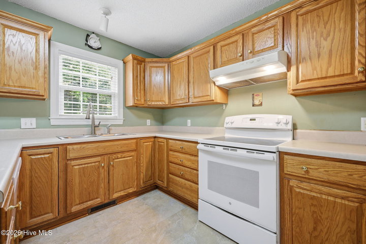 1828 Garner Road, Greenville, NC 27834 — photo 22