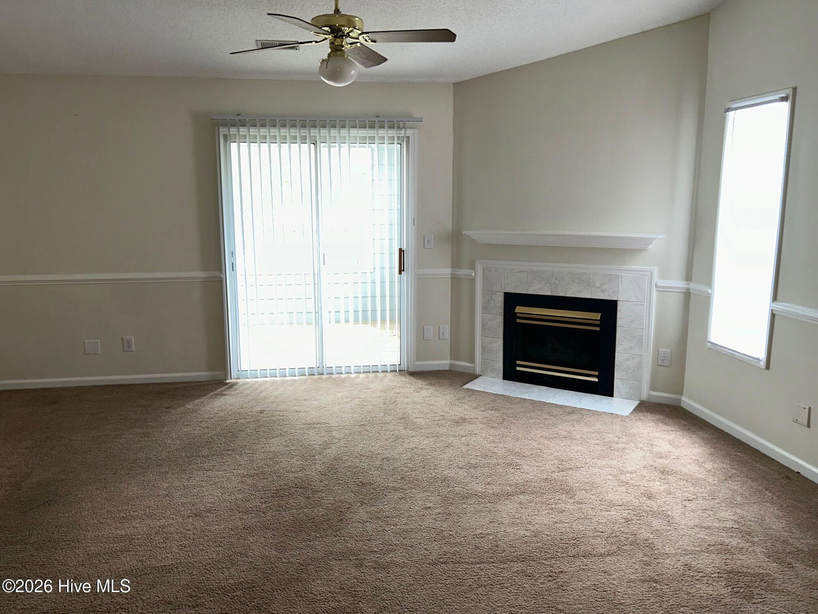 116 Breezewood Drive H, Greenville, NC 27858 — photo 2