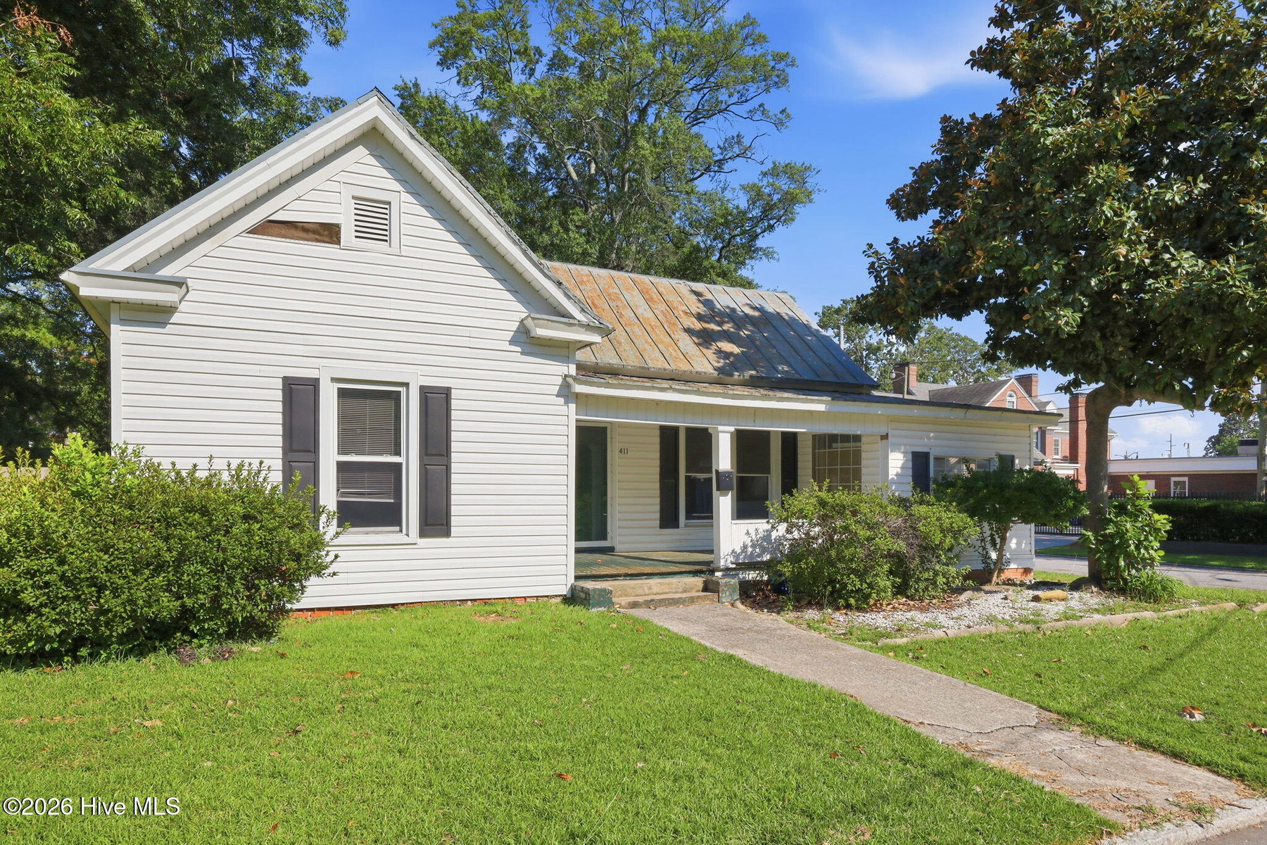 411 Latham Street, Greenville, NC 27834 — photo 2
