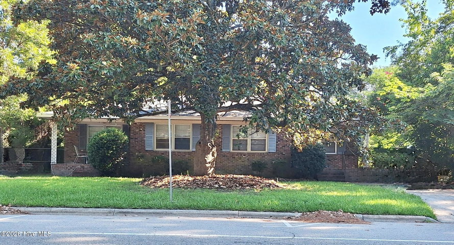 1303 E 1st Street B, Greenville, NC 27858