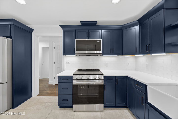 208 Dupont Circle, Greenville, NC 27858 — photo 12