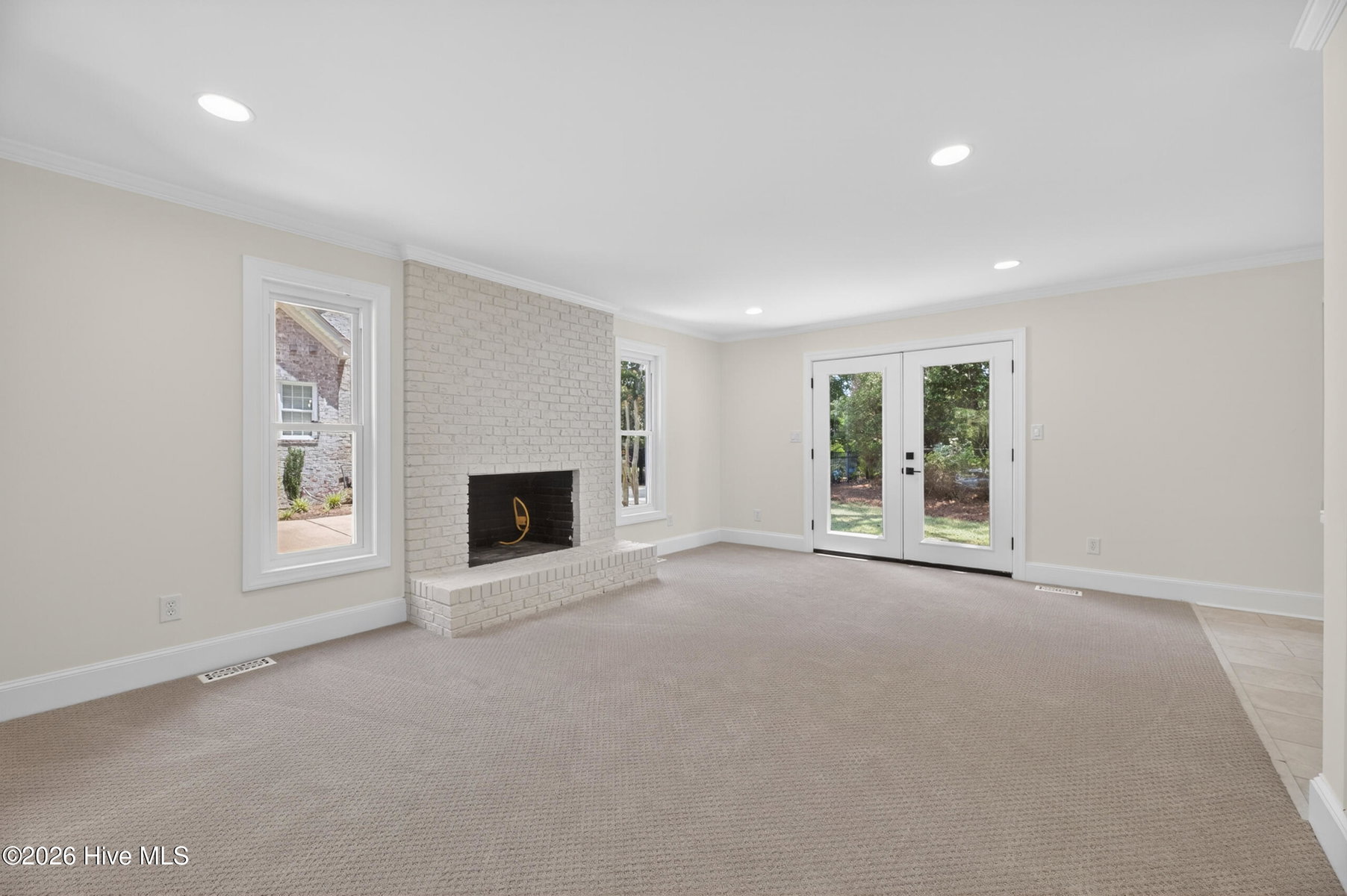 208 Dupont Circle, Greenville, NC 27858 — photo 4