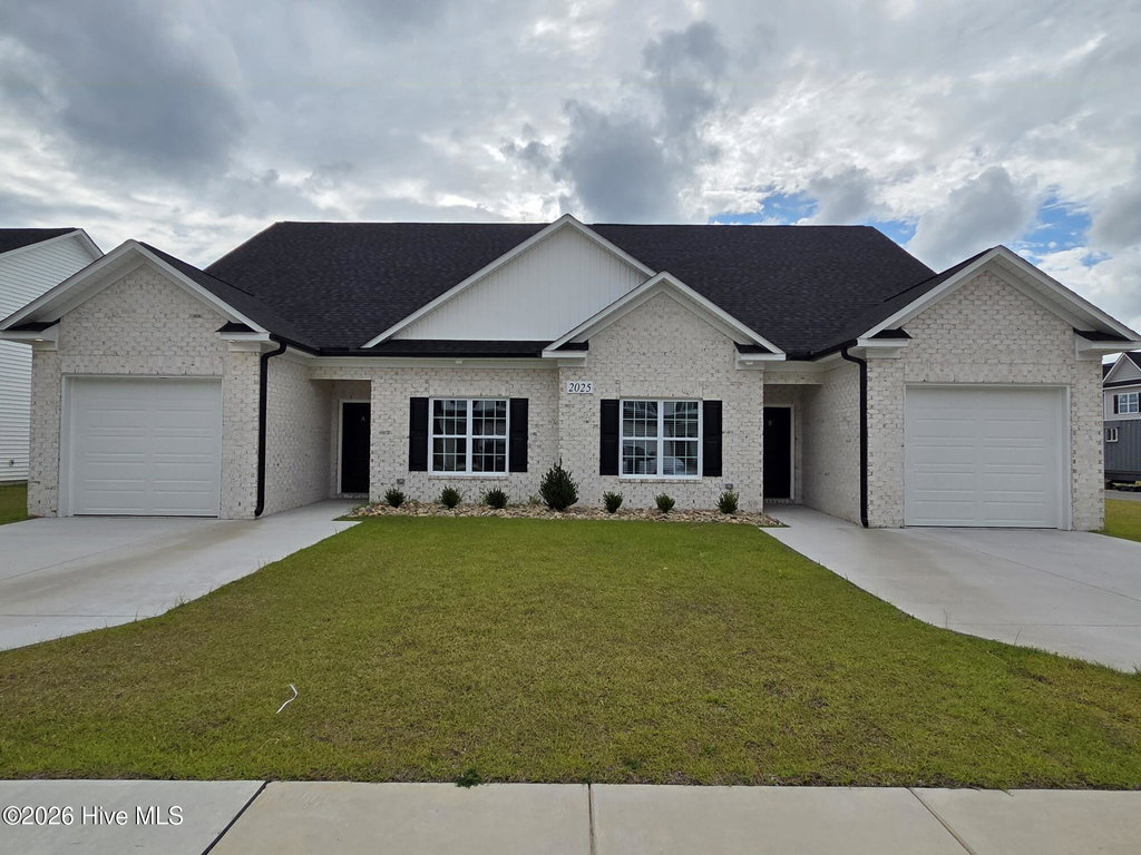 2025 Dartford Drive A, Greenville, NC 27834