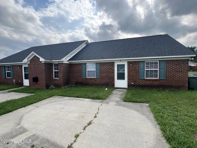 3204 Parkway Court A & B, Greenville, NC 27834