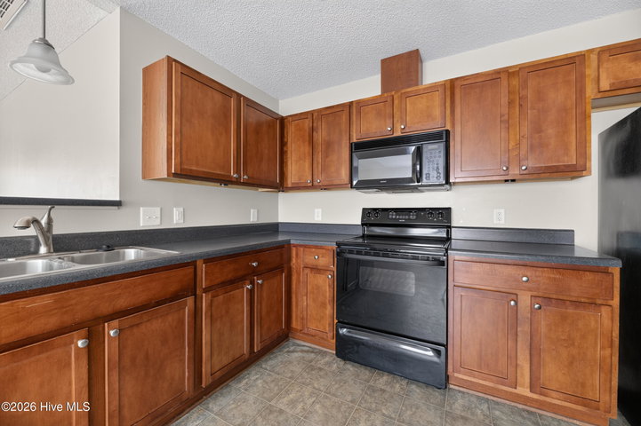 2552 Saddleback Drive B, Winterville, NC 28590 — photo 7