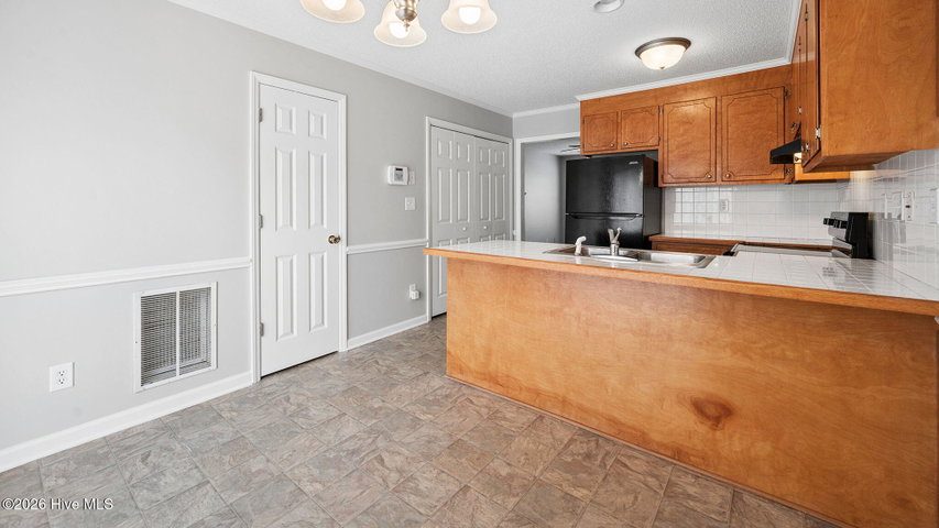 1201 Freeland Lane J8, Winterville, NC 28590 — photo 11