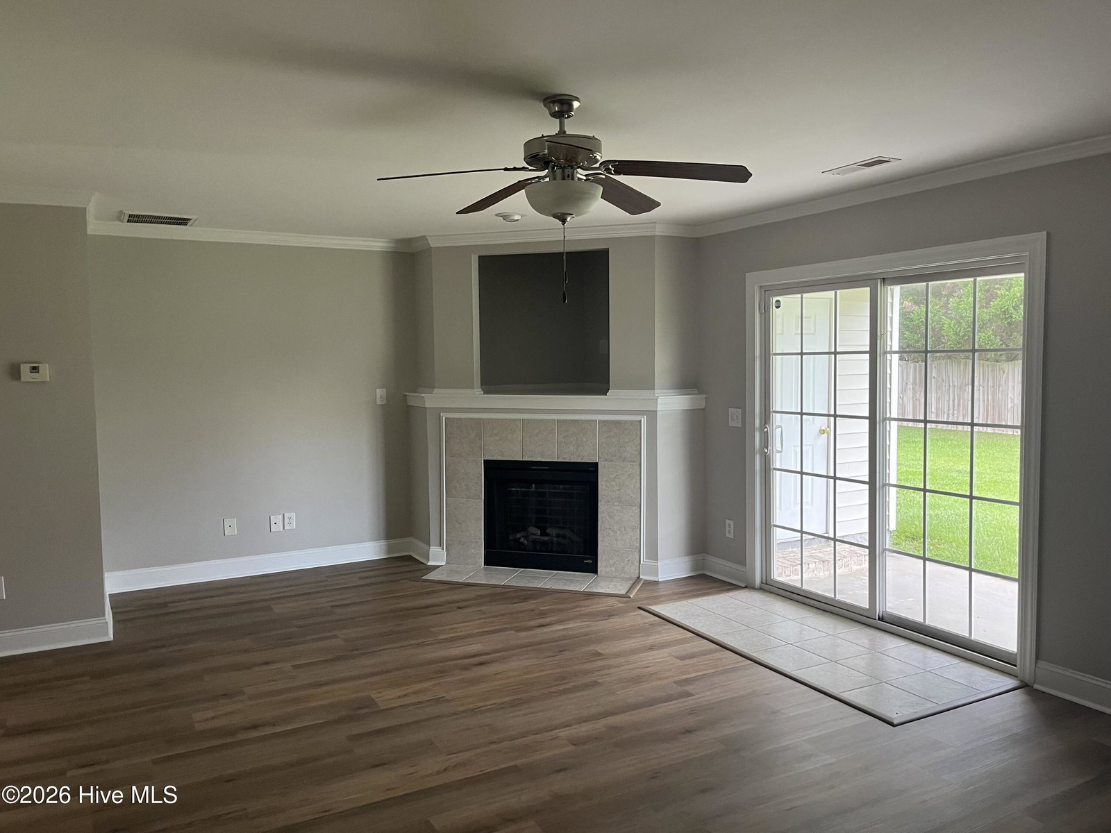 2029 Cambria Drive B, Greenville, NC 27834 — photo 2