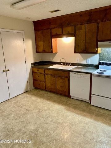 770 Third Street C, Ayden, NC 28513 — photo 3
