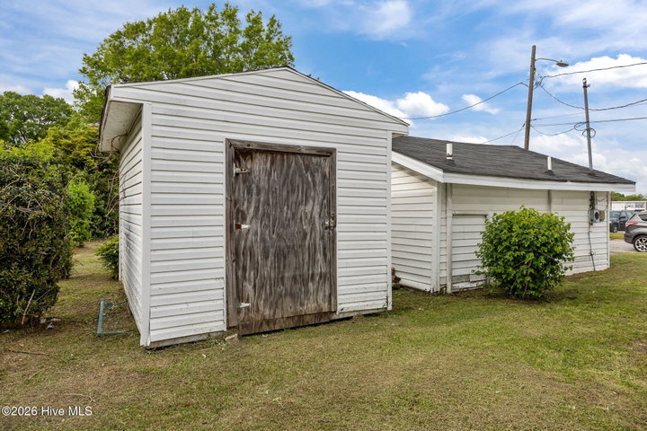 1400 Chestnut Street, Greenville, NC 27834 — photo 5