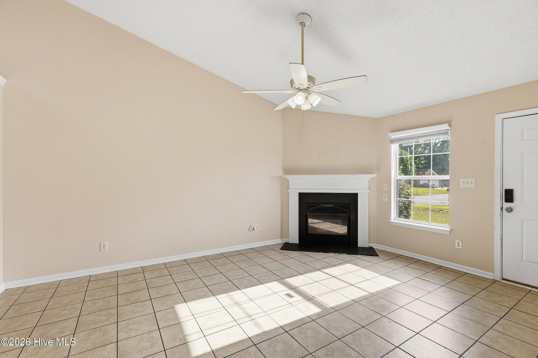 2607 Bluff View Drive A, Greenville, NC 27834 — photo 5