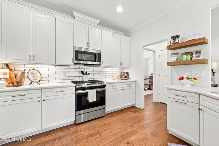 957 Bedford Heights Drive, Grimesland, NC 27837 — photo 12