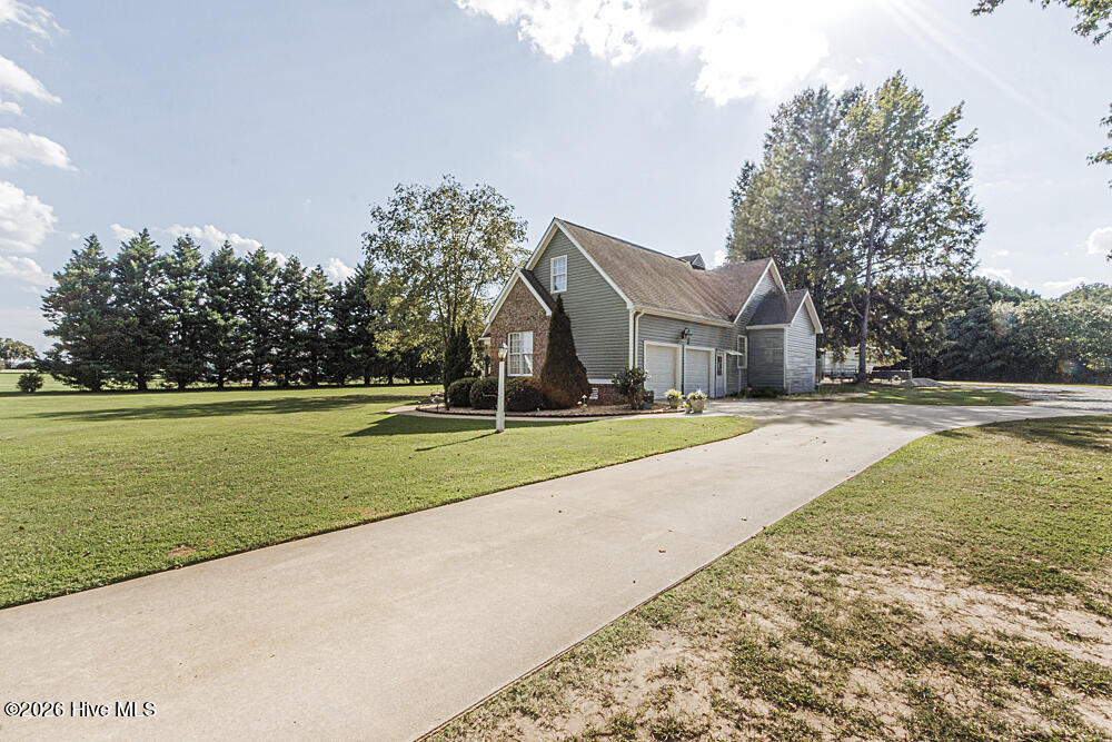 8554 Forest Cove Road, Elm City, NC 27822 — photo 3