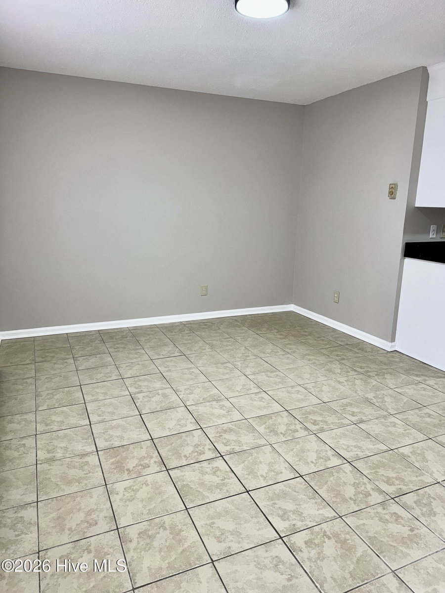 803 Peed Drive 4, Greenville, NC 27834 — photo 2