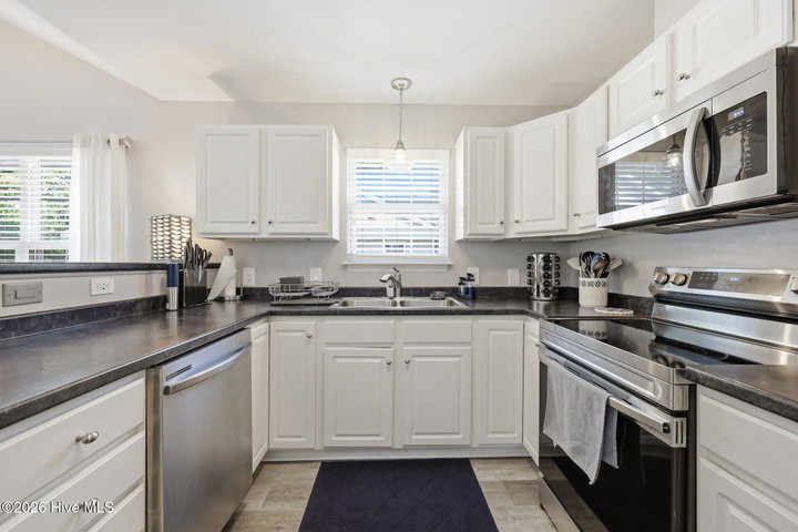 2412 King Richard Court H, Greenville, NC 27858 — photo 9