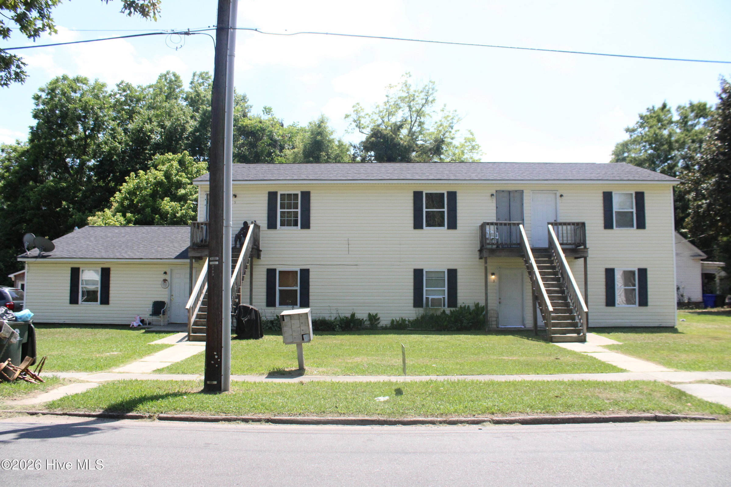 213 W Hayes Street W, Ahoskie, NC 27910 — main photo