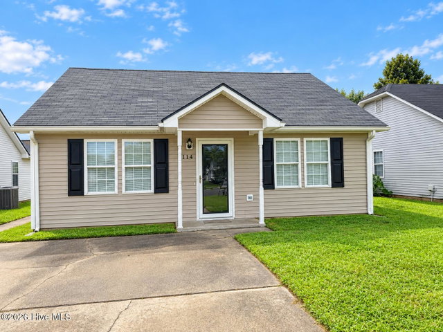 114 Old Oak Drive, Elizabeth City, NC 27909