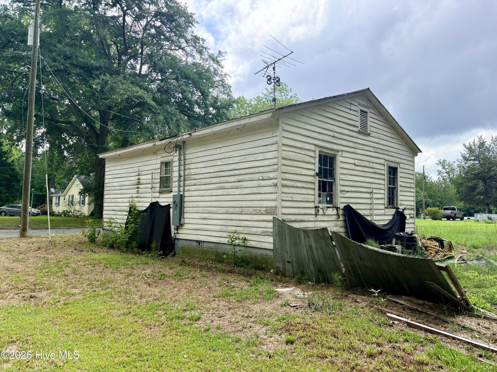 3518 N Stamper Street, Fountain, NC 27829 — photo 4