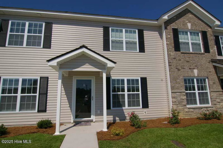 100 Chandler Drive D, Greenville, NC 27834