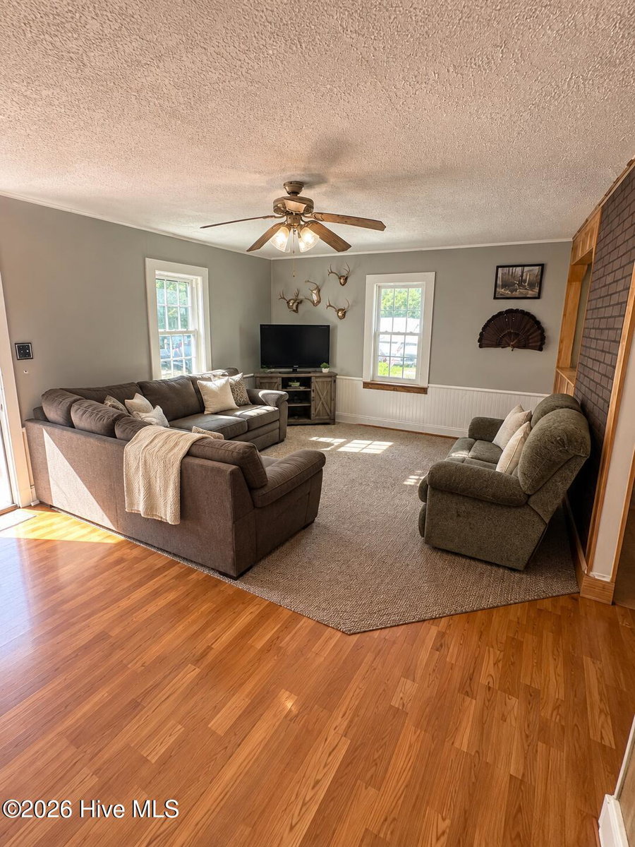303 N Chestnut Street, Woodland, NC 27897 — photo 5