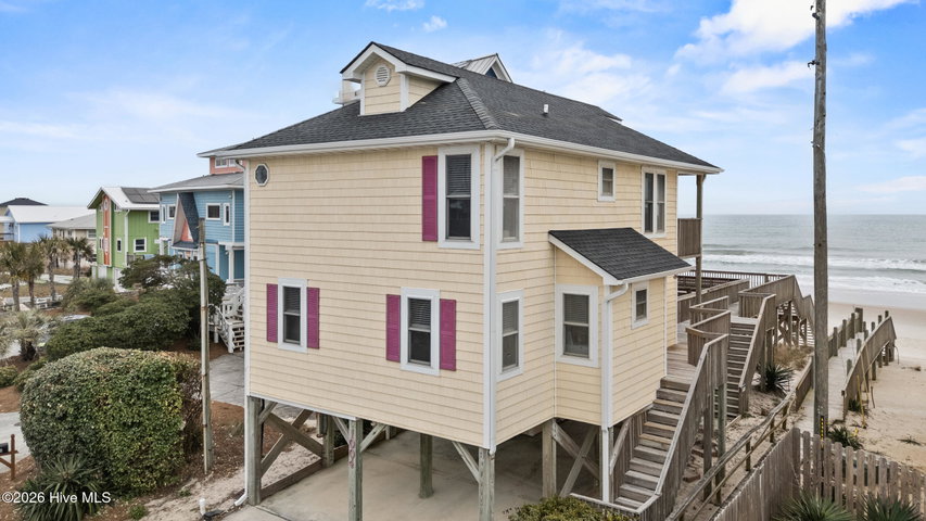 1004 N Shore Drive image