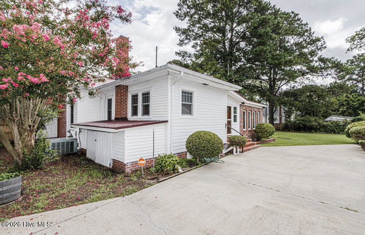 600 S Haughton Street, Williamston, NC 27892 — photo 55