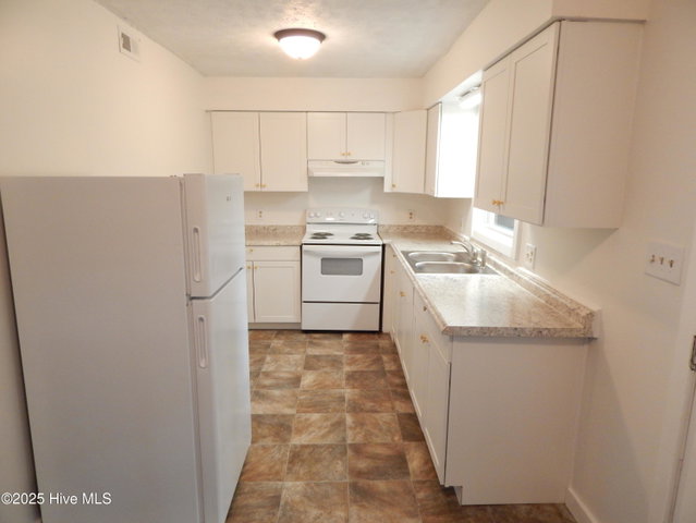 112 Ridge Place, Greenville, NC 27834 — photo 23