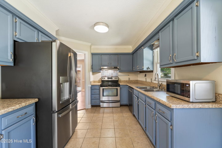 112 Galahad Drive, Greenville, NC 27858 — photo 5