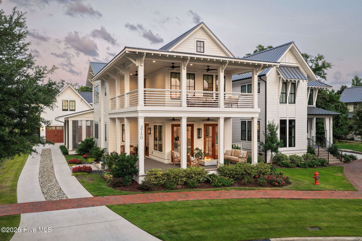 3750 Pergola Terrace image
