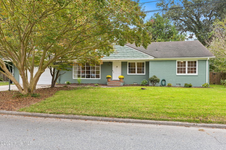 1610 Crescent Drive, Elizabeth City, NC 27909