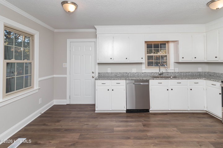 203 Avalon Lane, Greenville, NC 27858 — photo 10