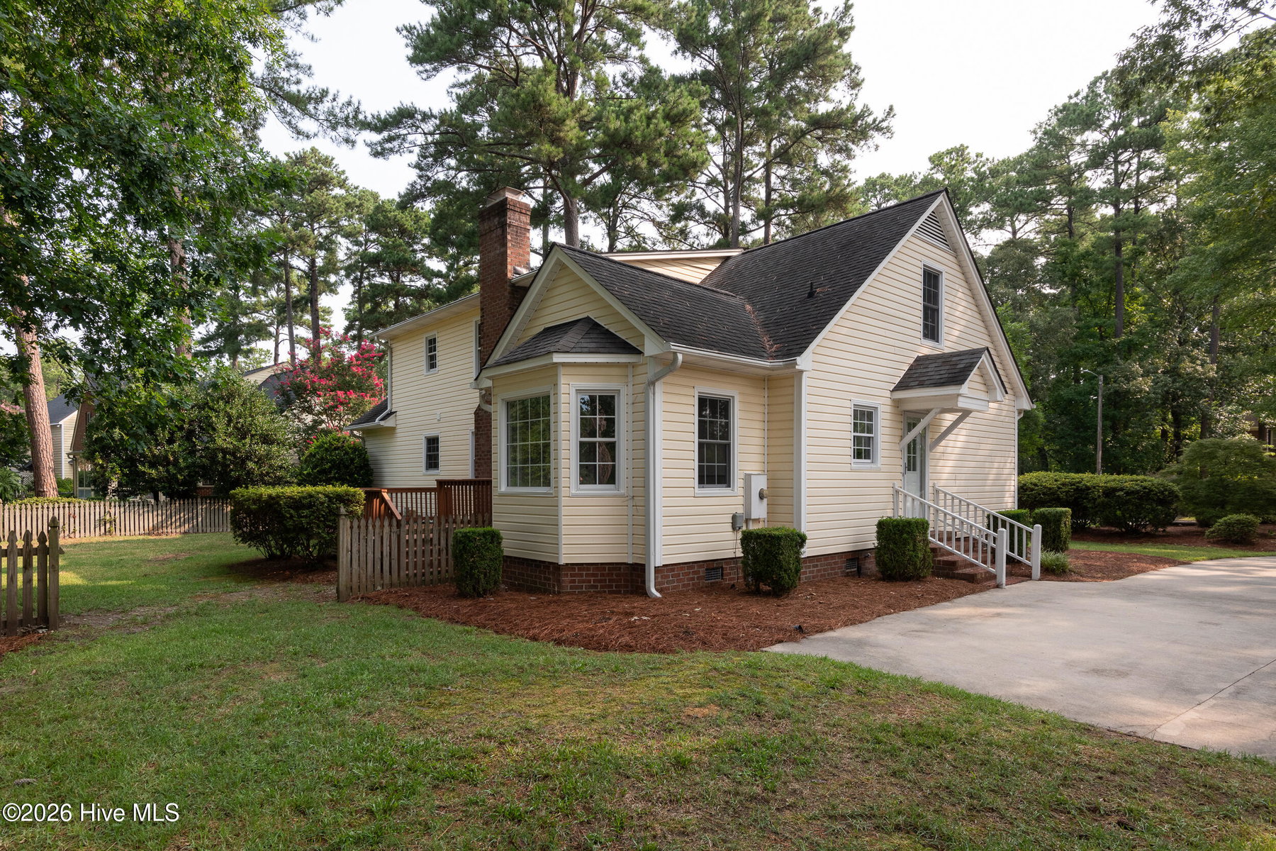 604 Bremerton Drive, Greenville, NC 27858 — photo 4