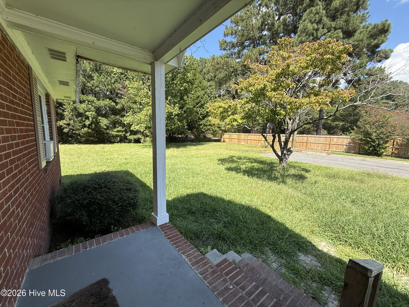 217 N Edgewood Avenue, Williamston, NC 27892 — photo 2