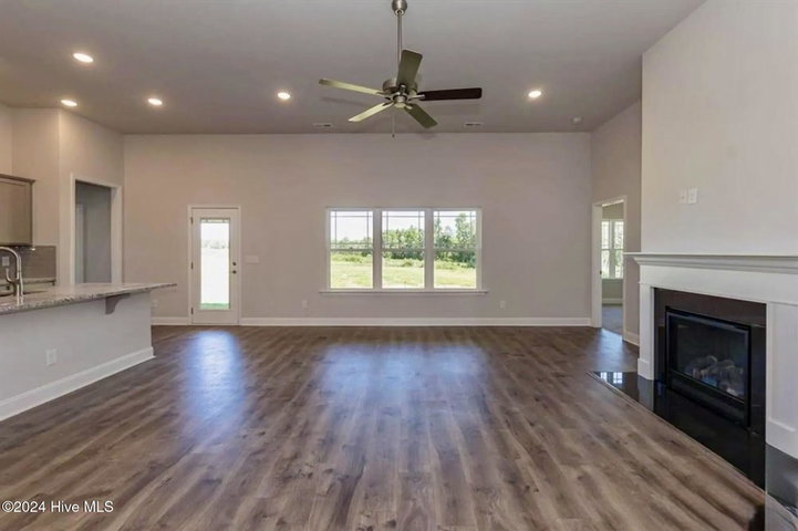 162 Seashore Street, Grimesland, NC 27837 — photo 12