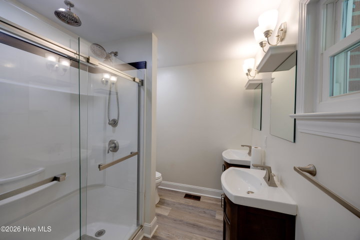 100 E Berkshire Road, Greenville, NC 27858 — photo 29
