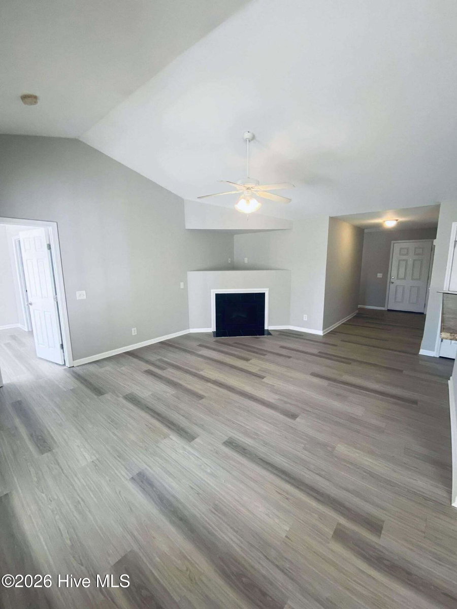 2412 King Richard Court F, Greenville, NC 27858 — photo 4