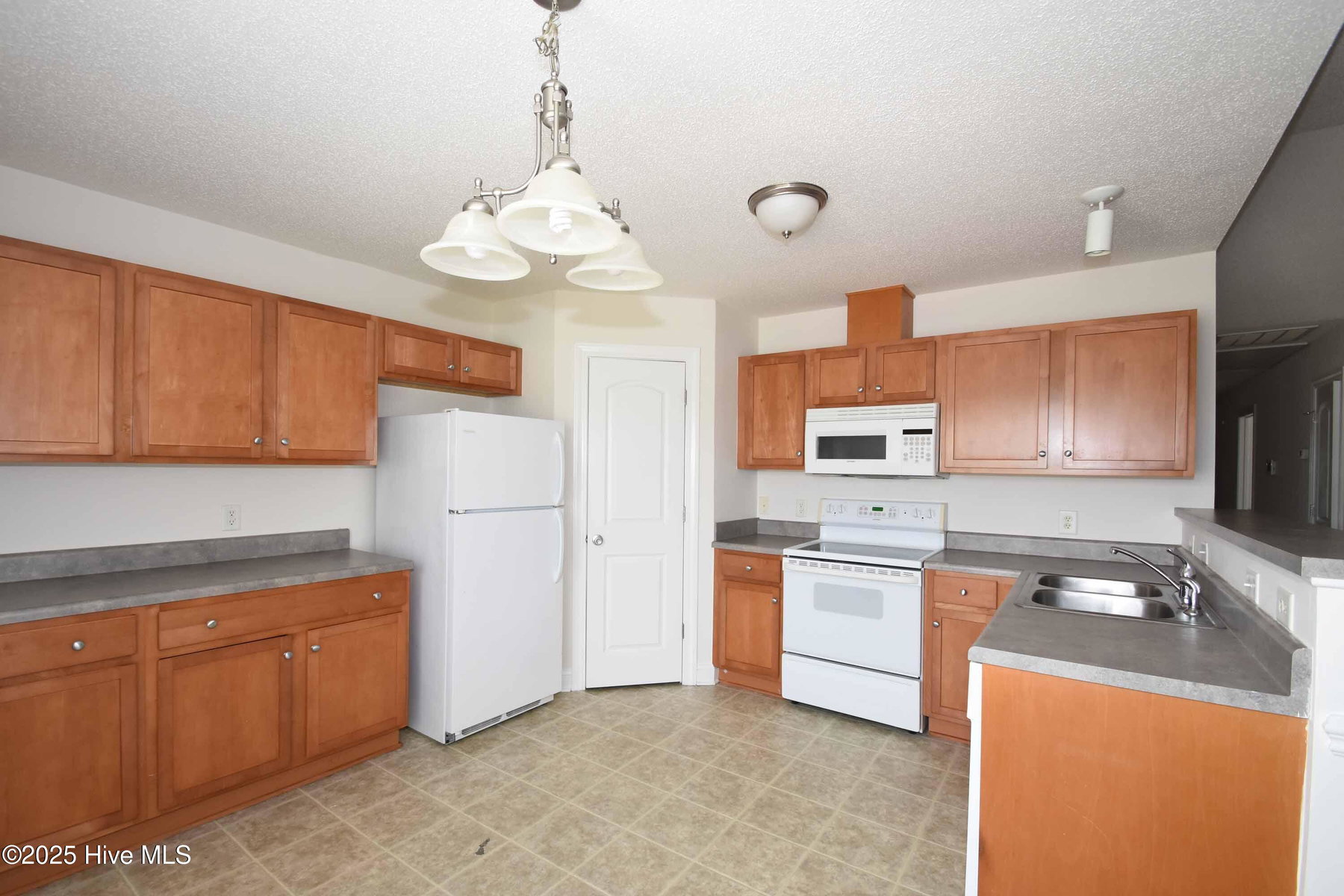 2608 Saddleback Drive A, Winterville, NC 28590 — photo 4
