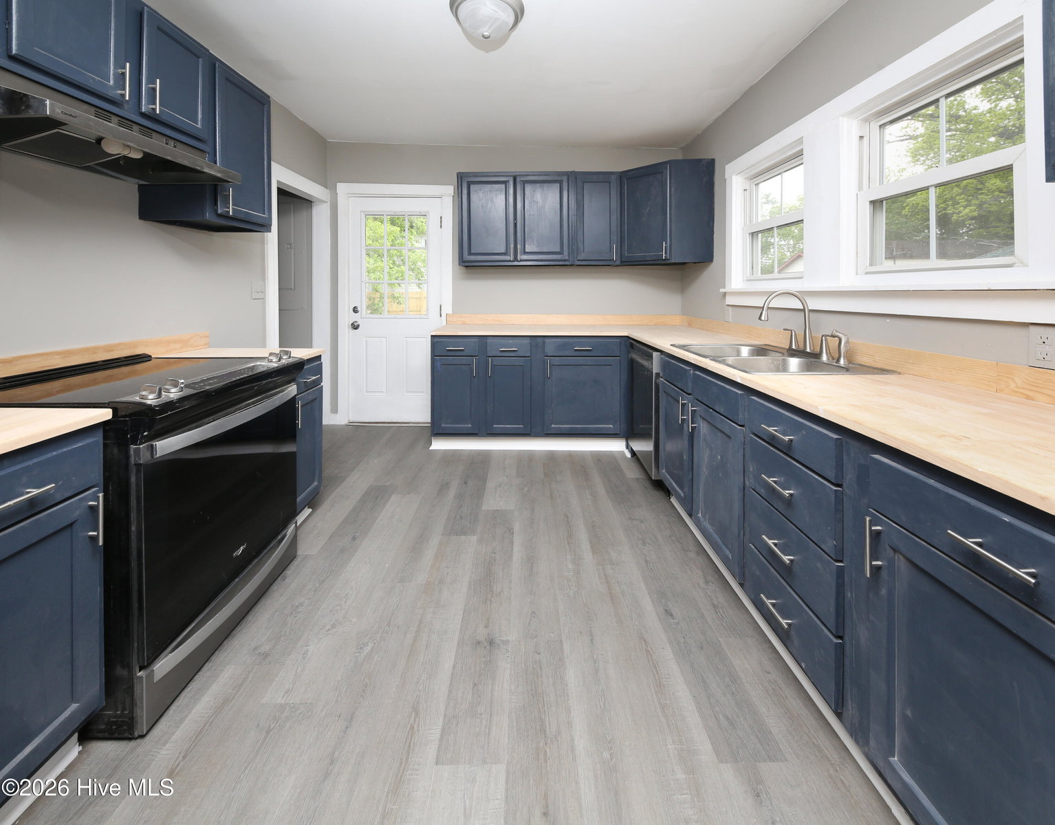 301 Shepard Street, Elizabeth City, NC 27909 — photo 3