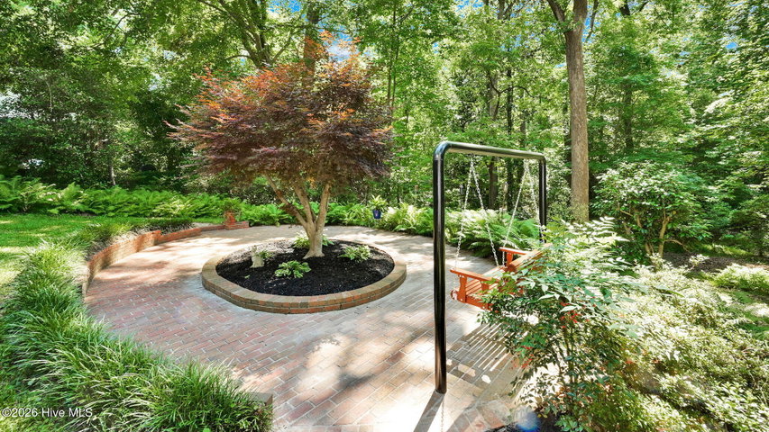 141 E Longmeadow Road, Greenville, NC 27858 — photo 12
