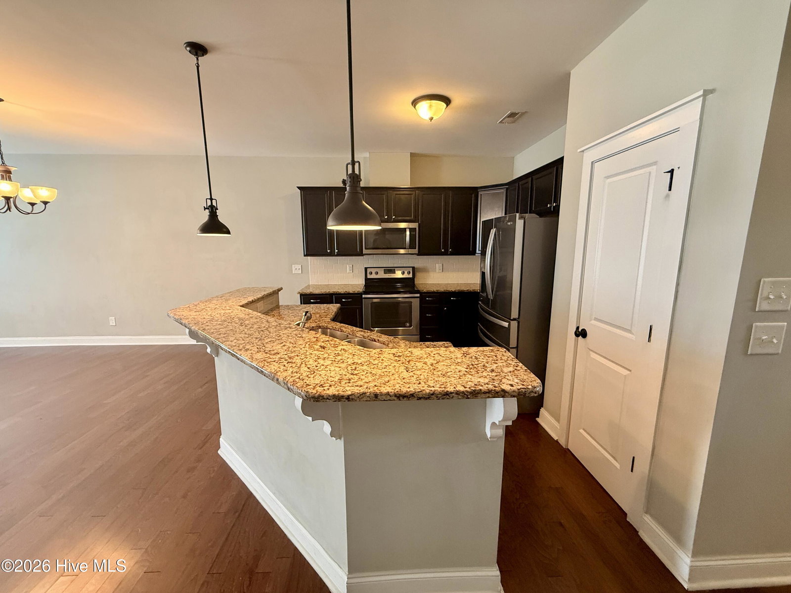 1808 Fox Den Way 2, Greenville, NC 27858 — photo 3