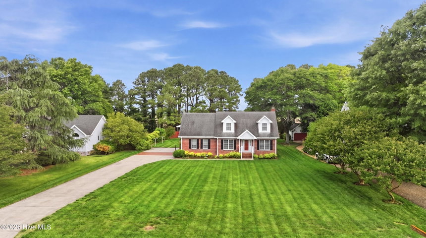 146 N Point Boulevard, Moyock, NC 27958