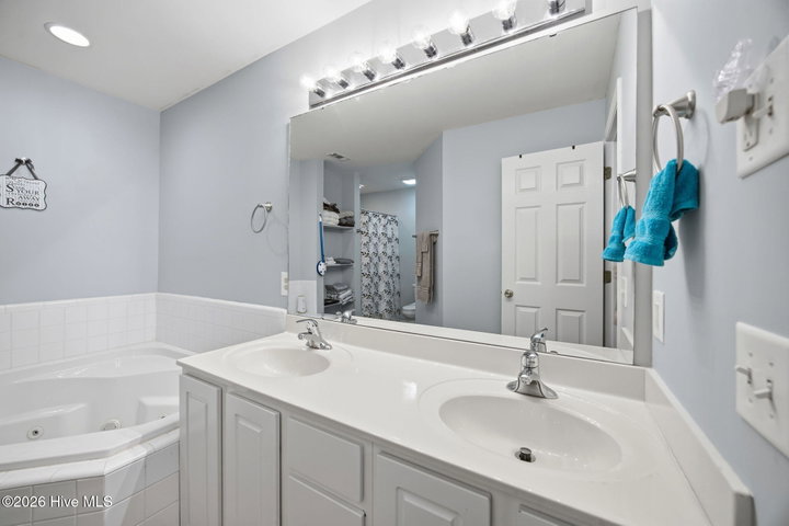 2223 Locksley Woods Drive G, Greenville, NC 27858 — photo 14