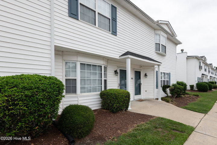 3923 S Sterling Pointe Drive Mm9, Winterville, NC 28590 — photo 5